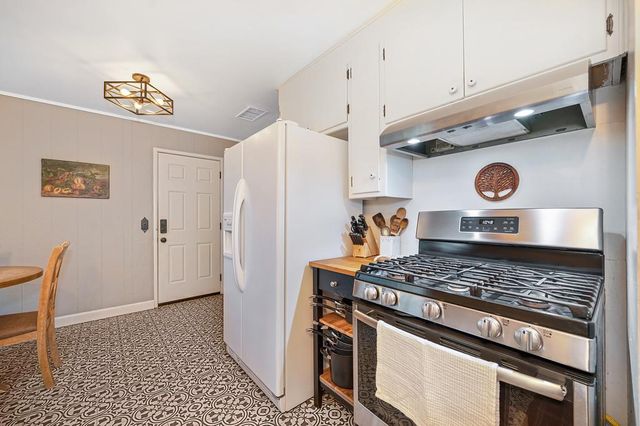 3951 Valley Vista, Camino, CA 95709