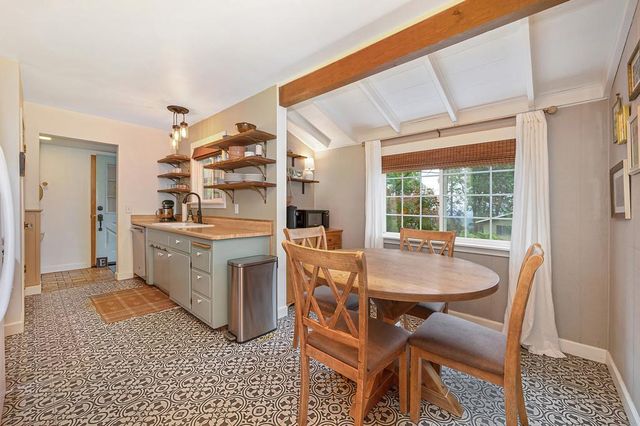 3951 Valley Vista, Camino, CA 95709