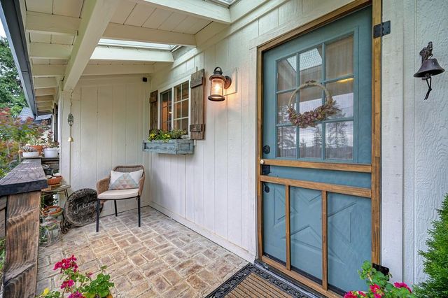 3951 Valley Vista, Camino, CA 95709