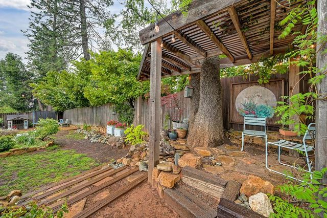 3951 Valley Vista, Camino, CA 95709