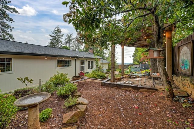 3951 Valley Vista, Camino, CA 95709