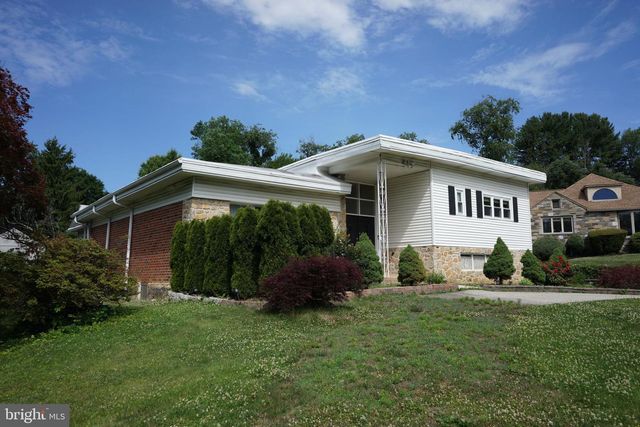 1104 GAINSBORO RD, Bala Cynwyd, PA 19004