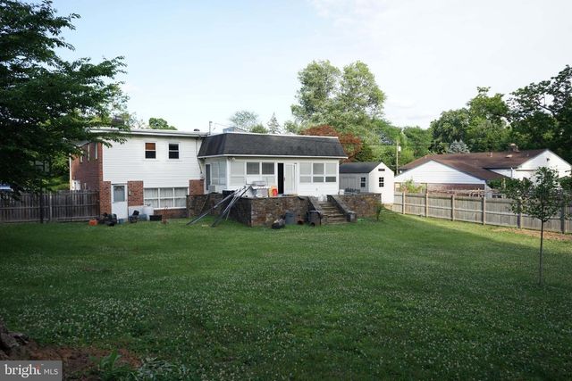 1104 GAINSBORO RD, Bala Cynwyd, PA 19004