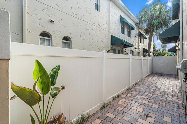 111 S MELVILLE AVENUE 2, Tampa, FL 33606