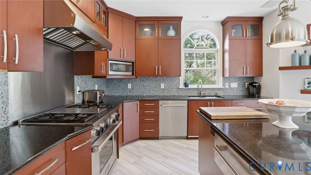 5225 Clipper Cove Rd, Midlothian, VA 23112