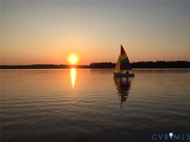 5225 Clipper Cove Rd, Midlothian, VA 23112