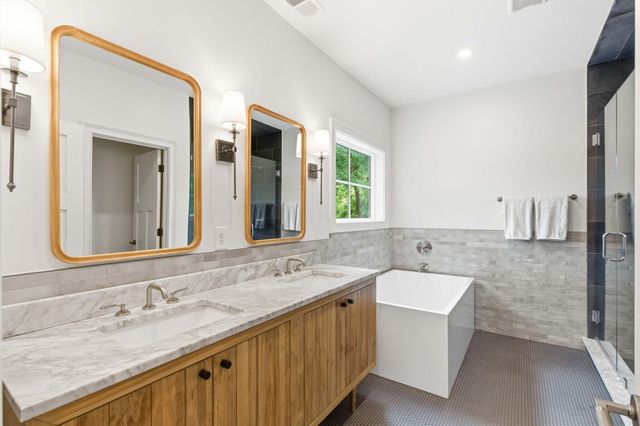 18 Riverdale Drive, Charleston, SC 29407