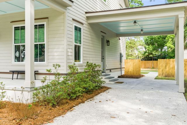 18 Riverdale Drive, Charleston, SC 29407