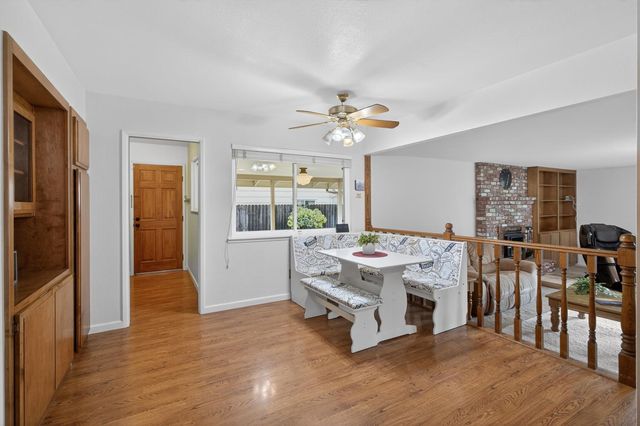 9509 Sara St, Elk Grove, CA 95624