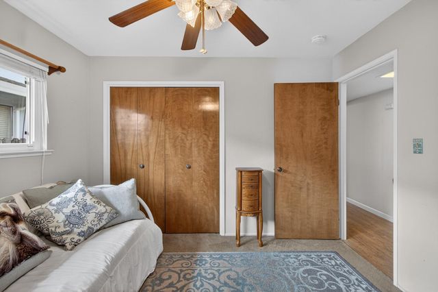 9509 Sara St, Elk Grove, CA 95624