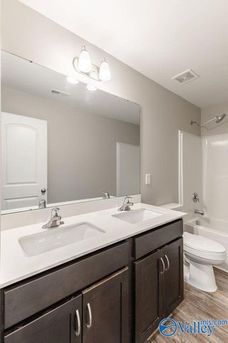 10301 Drymen Street SW, Huntsville, AL 35803