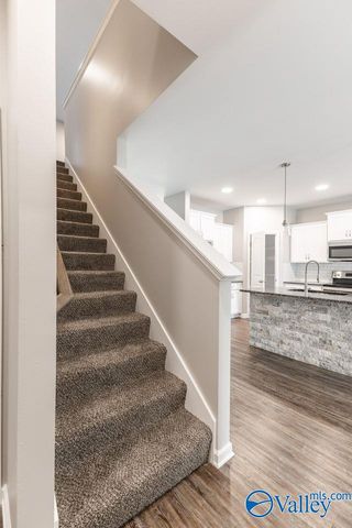 10301 Drymen Street SW, Huntsville, AL 35803