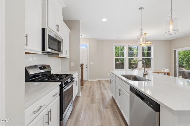 8015 Windthorn Place, Cary, NC 27519