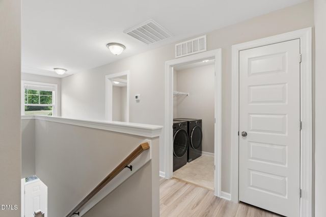 8015 Windthorn Place, Cary, NC 27519