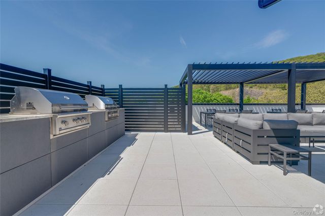 15 Washington Avenue 201, Suffern, NY 10901