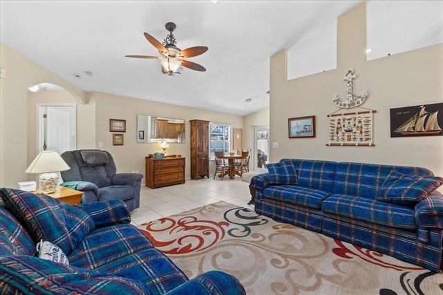 8 EAGLE PLACE, Palm Coast, FL 32164