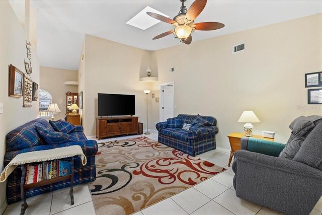 8 EAGLE PLACE, Palm Coast, FL 32164