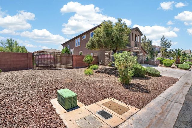 379 Autumn Hue Avenue, Las Vegas, NV 89123
