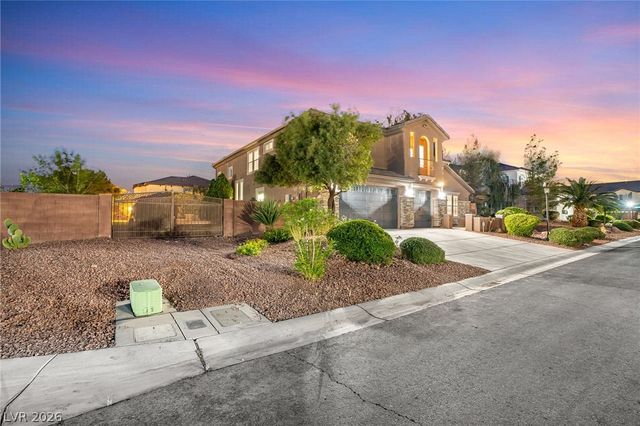 379 Autumn Hue Avenue, Las Vegas, NV 89123