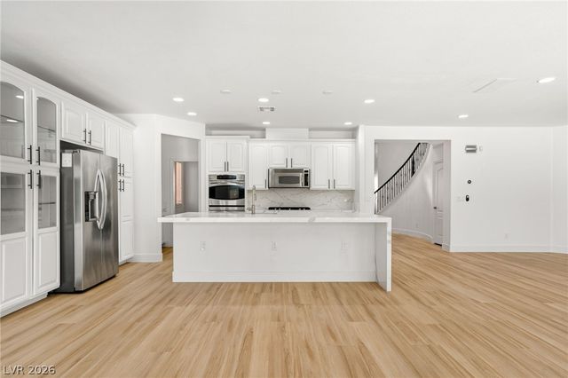 379 Autumn Hue Avenue, Las Vegas, NV 89123