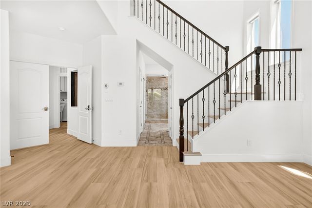 379 Autumn Hue Avenue, Las Vegas, NV 89123