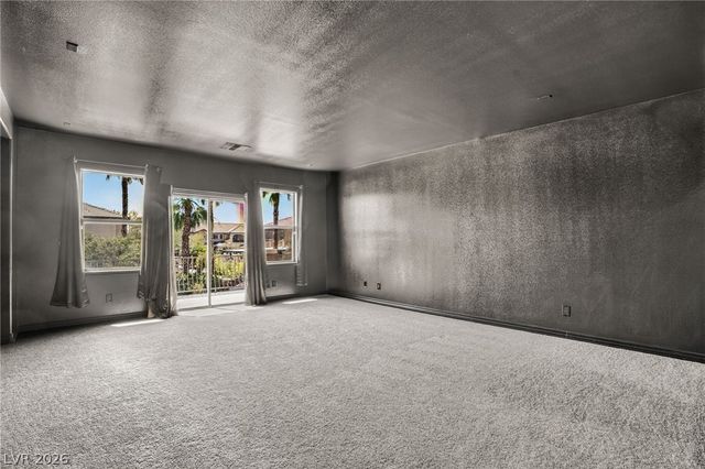379 Autumn Hue Avenue, Las Vegas, NV 89123