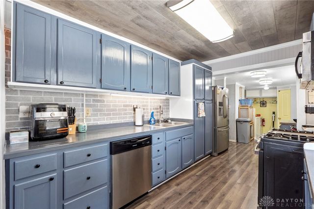 608 S Maple Avenue, Fairborn, OH 45324