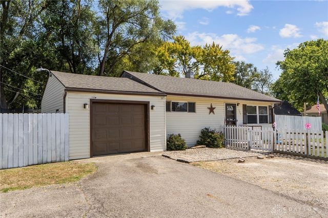 608 S Maple Avenue, Fairborn, OH 45324