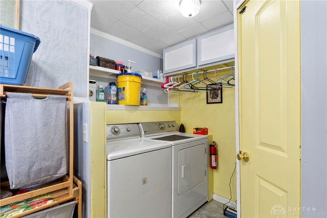 608 S Maple Avenue, Fairborn, OH 45324