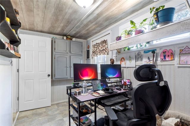 608 S Maple Avenue, Fairborn, OH 45324