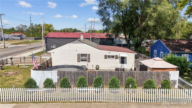 608 S Maple Avenue, Fairborn, OH 45324