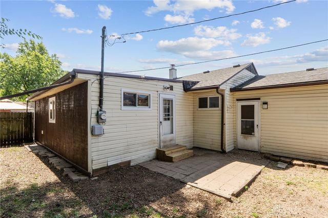 608 S Maple Avenue, Fairborn, OH 45324