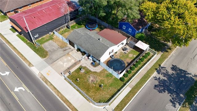 608 S Maple Avenue, Fairborn, OH 45324