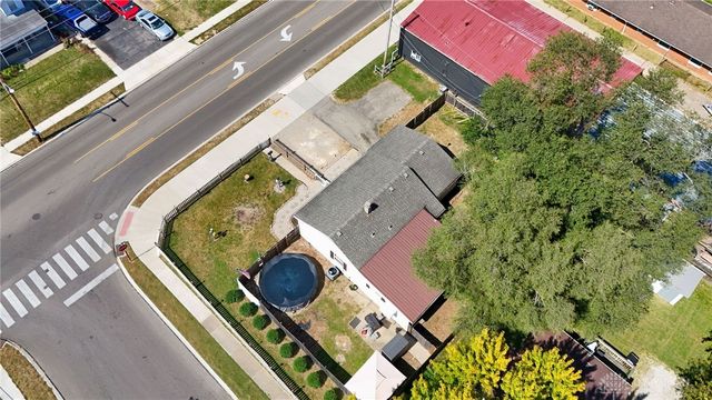 608 S Maple Avenue, Fairborn, OH 45324