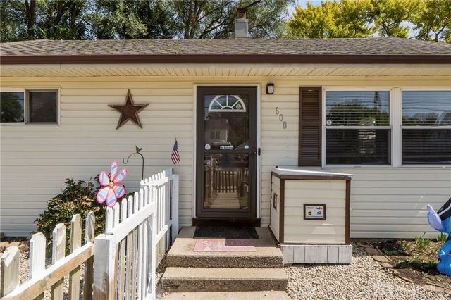 608 S Maple Avenue, Fairborn, OH 45324