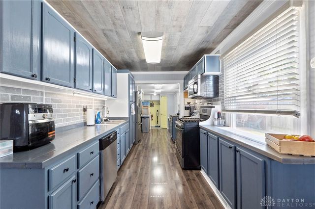 608 S Maple Avenue, Fairborn, OH 45324