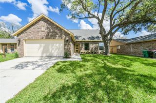 6835 Tara Drive, Richmond, TX 77469