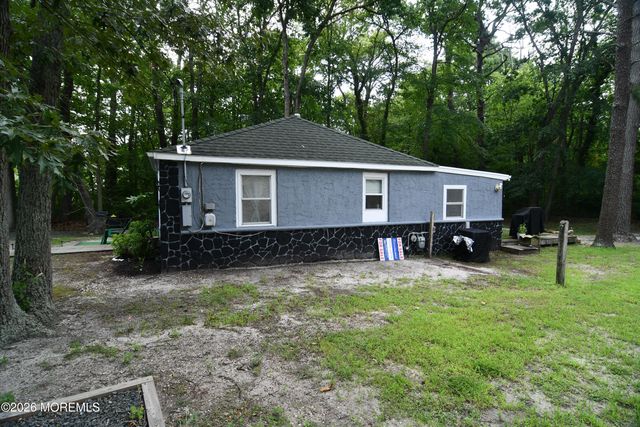 84 Lighthouse Drive, Waretown, NJ 08758