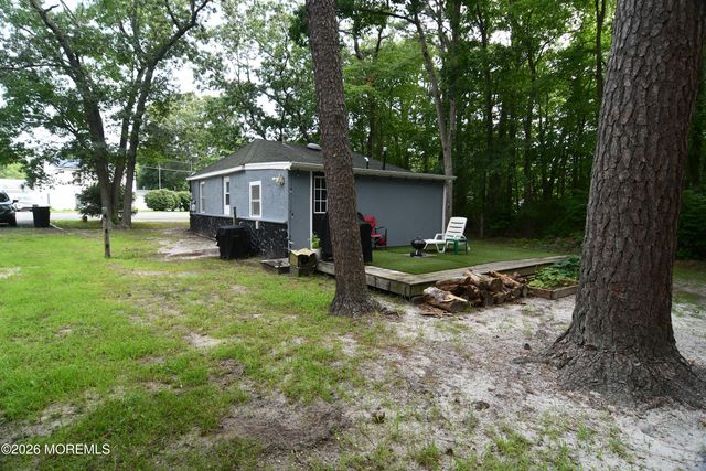 84 Lighthouse Drive, Waretown, NJ 08758