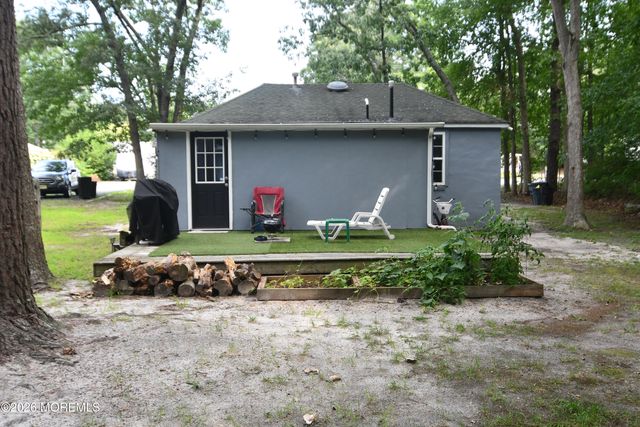 84 Lighthouse Drive, Waretown, NJ 08758