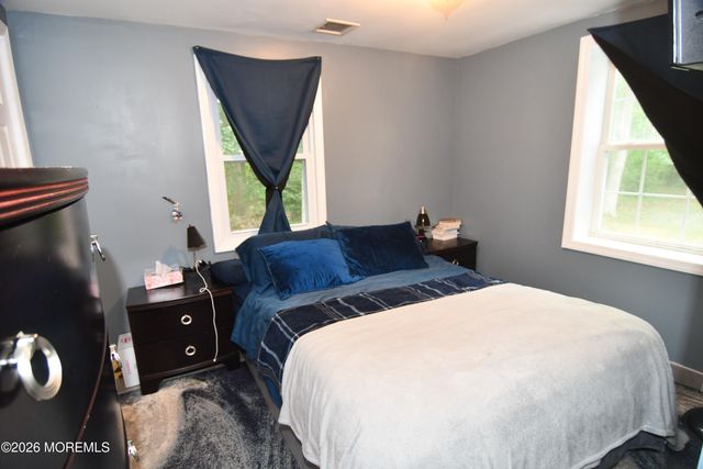 84 Lighthouse Drive, Waretown, NJ 08758