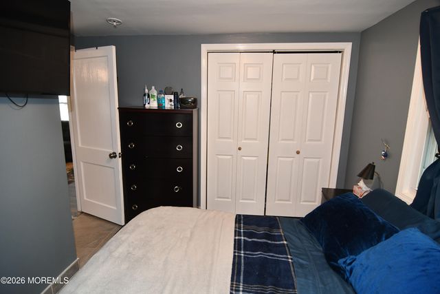 84 Lighthouse Drive, Waretown, NJ 08758