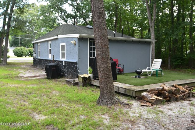 84 Lighthouse Drive, Waretown, NJ 08758
