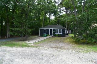 84 Lighthouse Drive, Waretown, NJ 08758