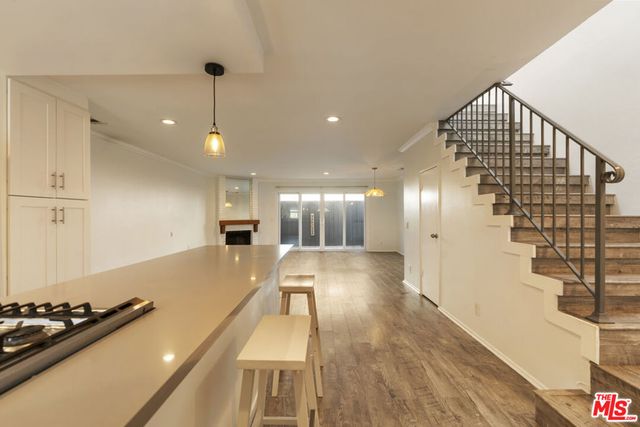 1837 11th Street 3, Santa Monica, CA 90404