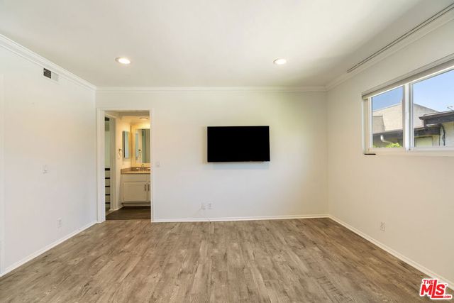 1837 11th Street 3, Santa Monica, CA 90404