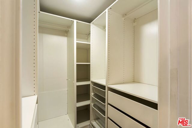 1837 11th Street 3, Santa Monica, CA 90404