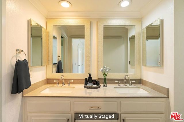 1837 11th Street 3, Santa Monica, CA 90404