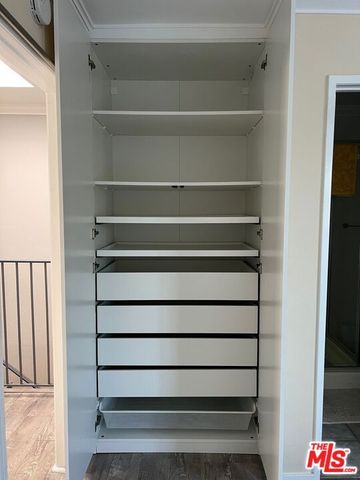 1837 11th Street 3, Santa Monica, CA 90404