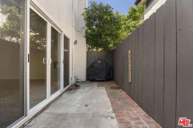 1837 11th Street 3, Santa Monica, CA 90404